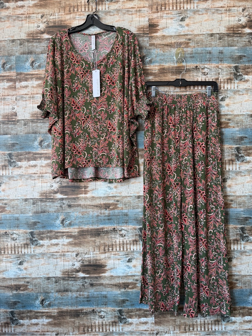 Dear Scarlett Olive Green & Pink Floral Set
